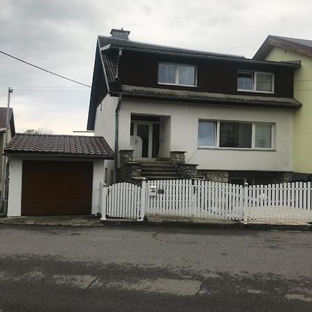 Ferienwohnung Housing Hella Nová Lesná Exterior foto